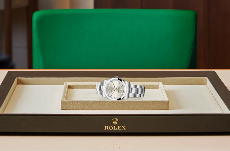 Rolex Oyster Perpetual Oyster, 34 mm, Edelstahl Oystersteel - M124200-0001 at Huber Fine Watches & Jewellery